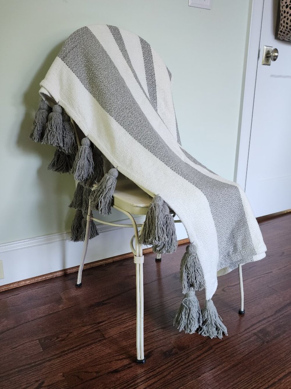 Mud Pie Gray & White Tassled Throw Blanket, 50" x 60.5"